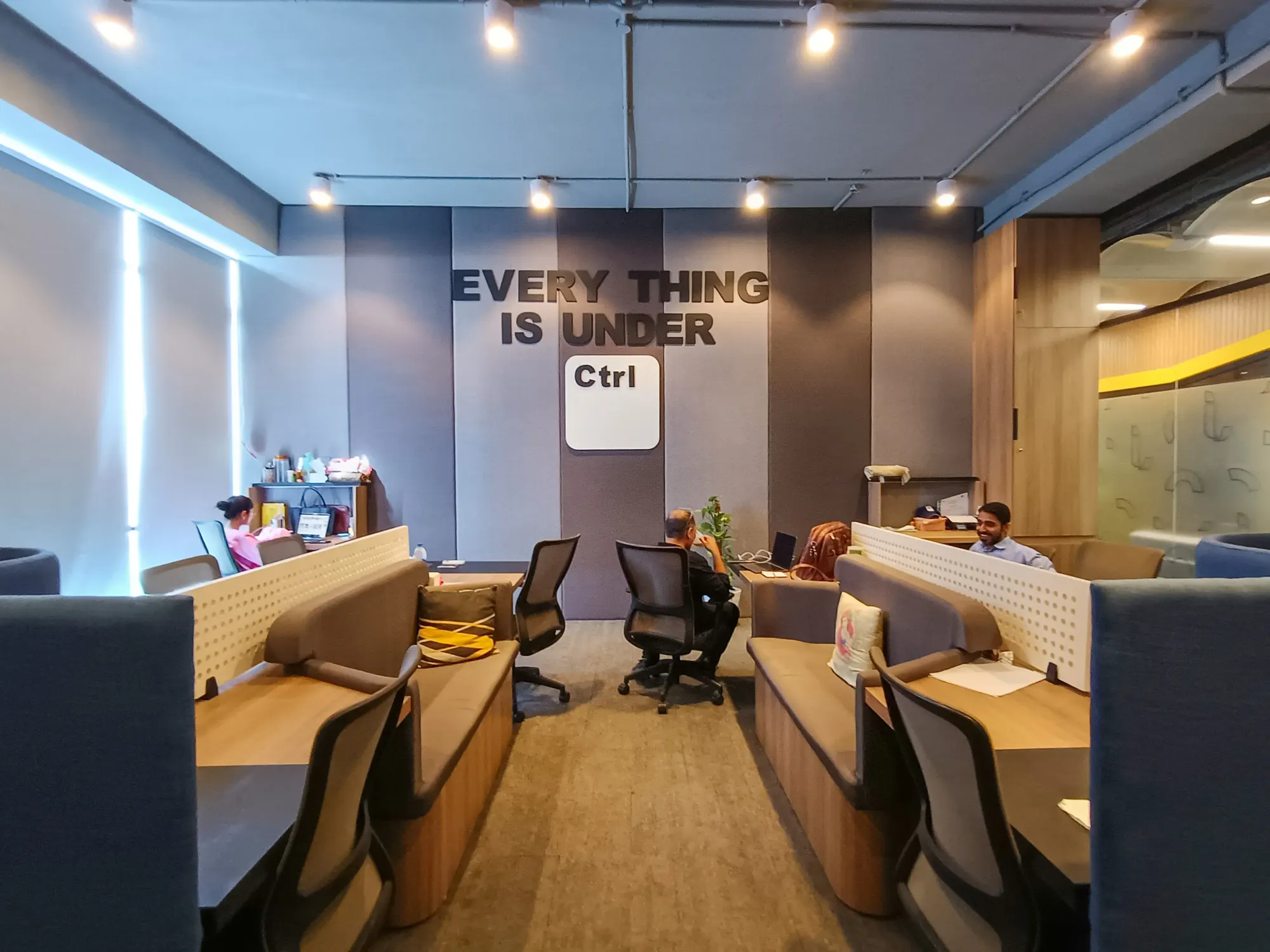 Reception & Lobby